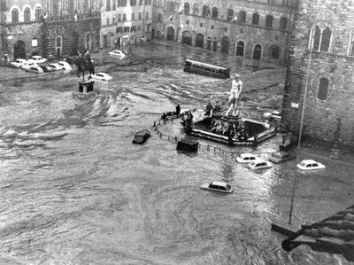 Piazza_della_signoria_1966